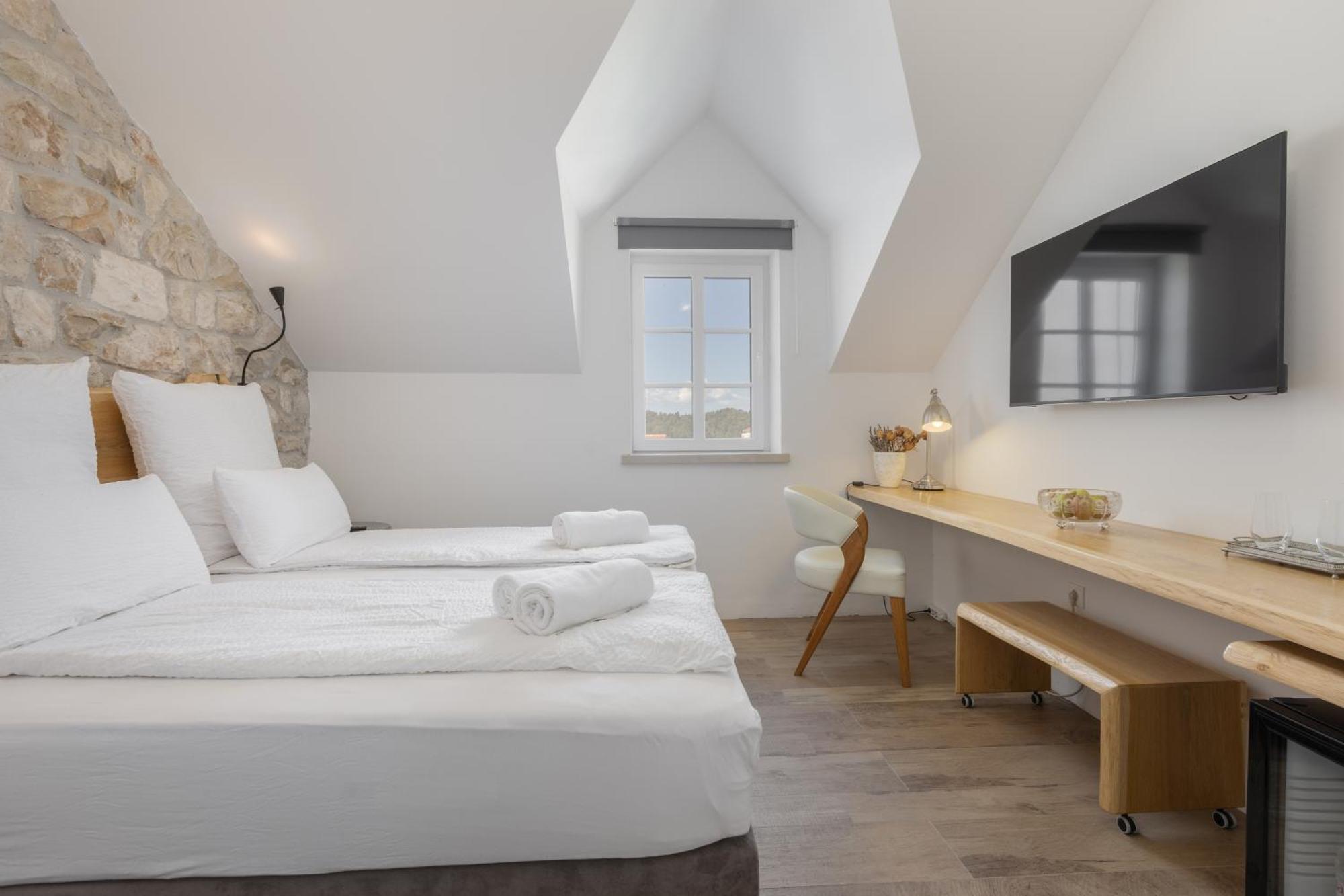 New - Casa Columba - 4 Star Design Boutique Hotel With Outdoor Pool & Private Garden (Adults Only) ماكارسكا المظهر الخارجي الصورة